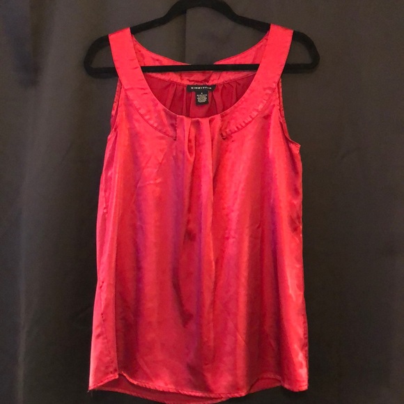 Tank/blouse - Picture 1 of 3